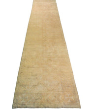 Load image into Gallery viewer, 5x22 Antique Oushak Art Deco Runner Rug Fine Gold Beige152cmx 658Ccm c. 1890
