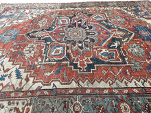 Load image into Gallery viewer, 10x13 Antique Rare Serrapi Rug Geometric Handmade Rug Rust 288cmx392cm c. 1880
