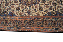 Load image into Gallery viewer, Fine 5X8 Esfaahaan Rug Beautiful Kork Wool &amp; Silk Authentic Rug 142cmx239cm
