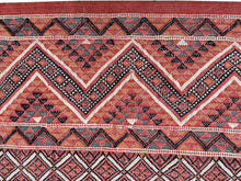 Load image into Gallery viewer,  5x6 Magnificent Vintage Flatwoven Rug Soumak Rug Living Room Rug 137x209cm
