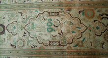 Load image into Gallery viewer, 10x13 Signed Rare Fine Silk Handmade Rug Handmade Area Rug Quality Green 10x14

