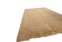 Load image into Gallery viewer,  9x11 Amazing Vintage Rare Turkish Oushak Rug 9x12 274cmX340cm Amazing Beige
