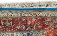 Load image into Gallery viewer, 5x7 Rare 100% Pure Natural Silk Traditional Rug Fine Tapestry  Rug  135cmx204cm
