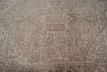 Load image into Gallery viewer, Antique Herriz Serapi Geometric Neutral Beige 10x13 Handmade Herriz Rug 1920
