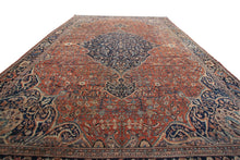 Load image into Gallery viewer, 13&#39;x17&#39; Rare Antique Fine Rug Geometric Fereggaan Rust (392cmx529cm) C.1890 
