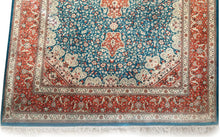Load image into Gallery viewer, 5x7 Rare 100% Pure Natural Silk Traditional Rug Fine Tapestry  Rug  135cmx204cm
