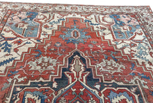Load image into Gallery viewer, 10x13 Antique Rare Serrapi Rug Geometric Handmade Rug Rust 288cmx392cm c. 1880
