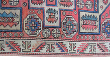 Load image into Gallery viewer,  5x6 Antique Turkish Bergama Rug Kazak Collectors Rug Pink 147cmx178cm C.1890
